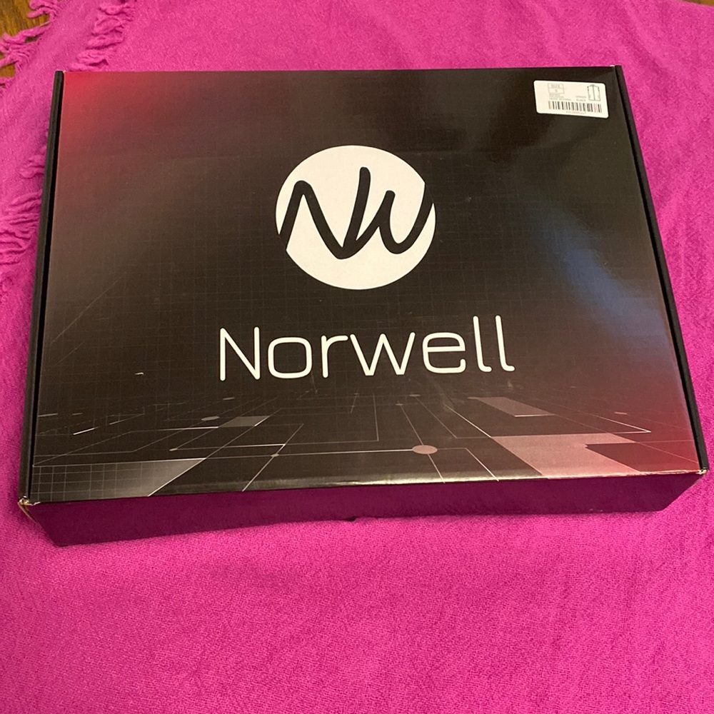 Norwell Women's Lightweight Heated Vest with Removable Hood (Battery Pack)